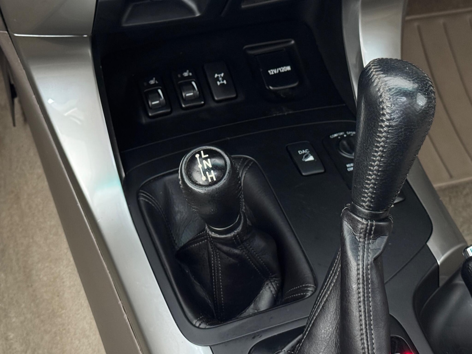 Used Toyota Land Cruiser 2005 for sale - 76398268: Photo 73