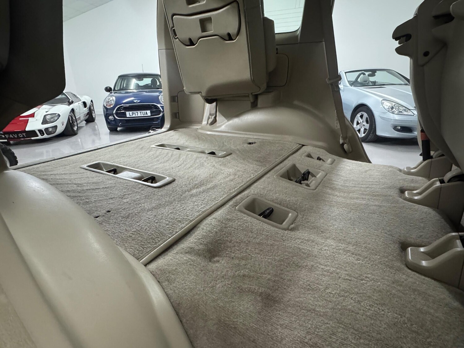 Used Toyota Land Cruiser 2005 for sale - 76398268: Photo 77