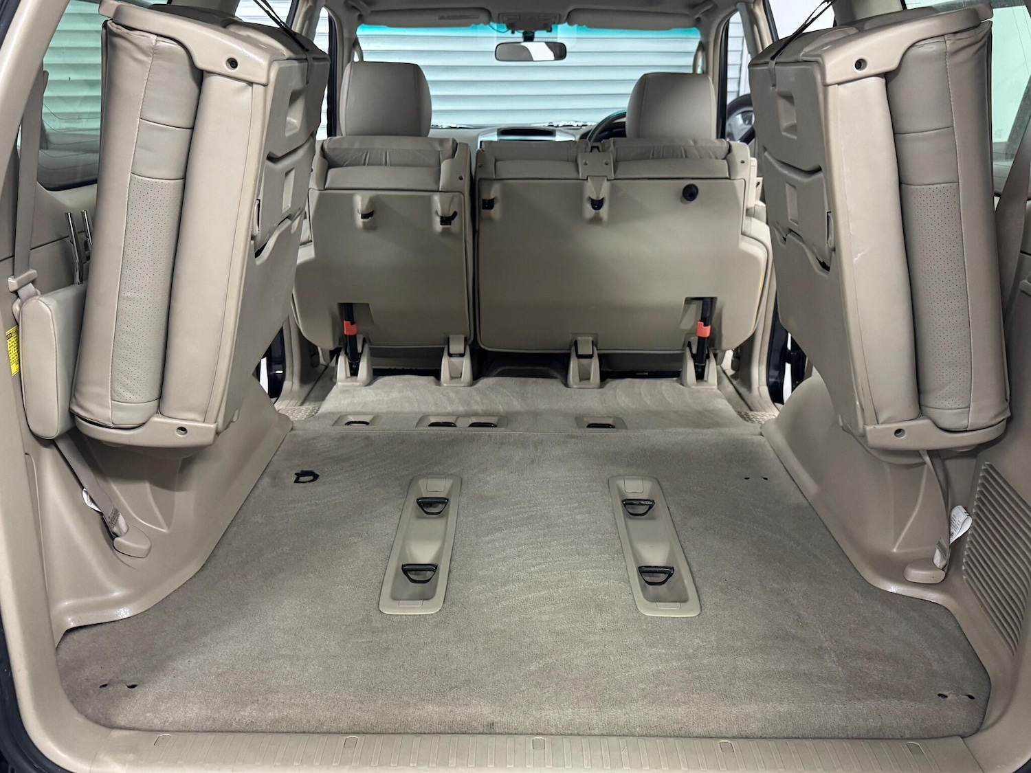 Used Toyota Land Cruiser 2005 for sale - 76398268: Photo 84