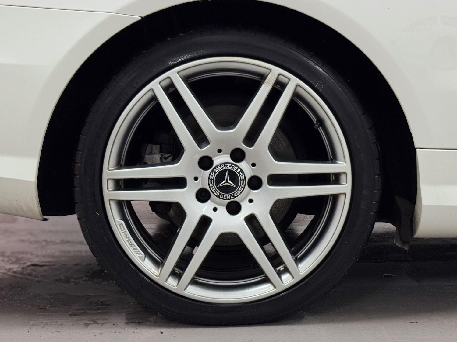 Used Mercedes-Benz E Class 2010 for sale - 76700847: Photo 12