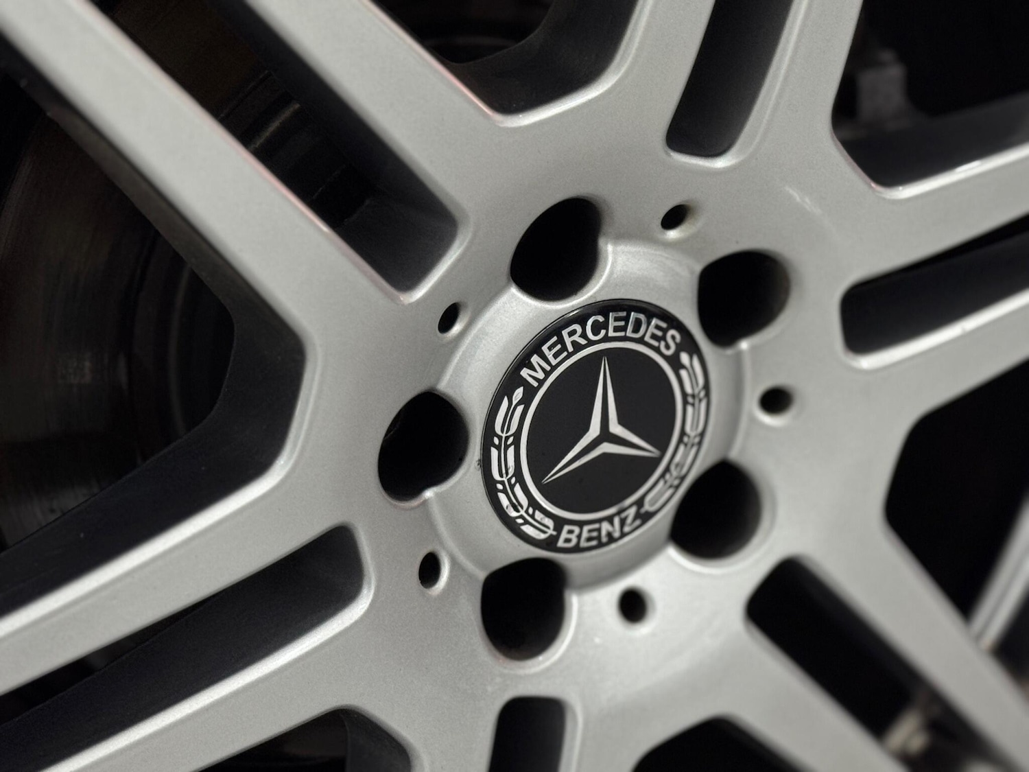 Used Mercedes-Benz E Class 2010 for sale - 76700847: Photo 17