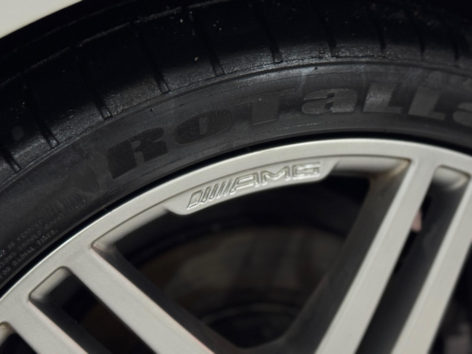 Used Mercedes-Benz E Class 2010 for sale - 76700847: Photo 24