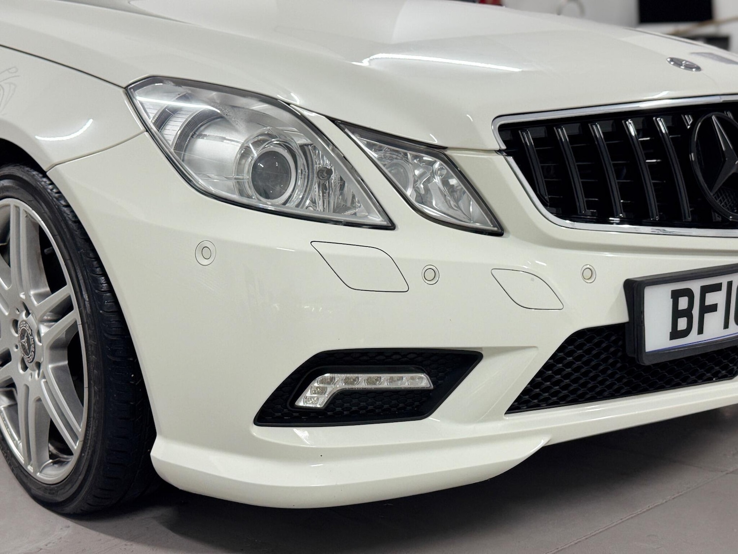 Used Mercedes-Benz E Class 2010 for sale - 76700847: Photo 36