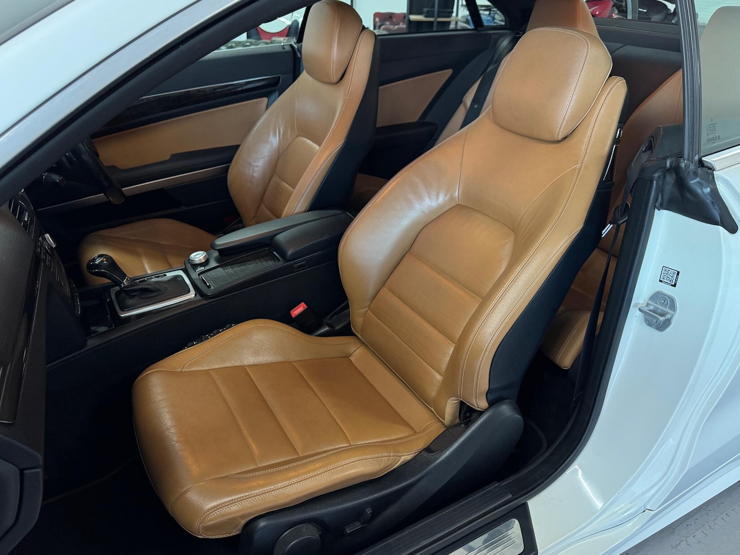 Used Mercedes-Benz E Class 2010 for sale - 76700847: Photo 57