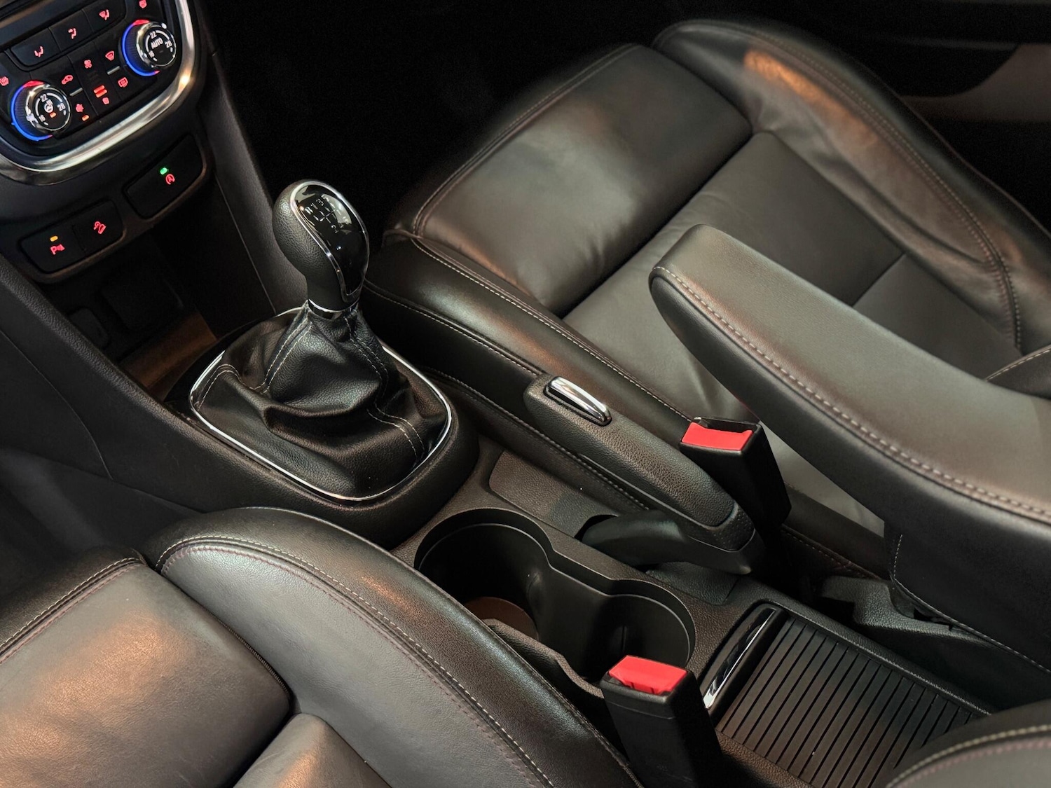 Used Vauxhall Mokka 2015 for sale - 77015305: Photo 6