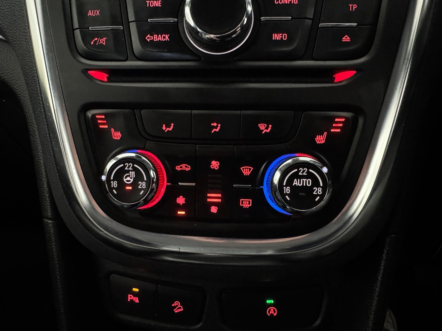 Used Vauxhall Mokka 2015 for sale - 77015305: Photo 71