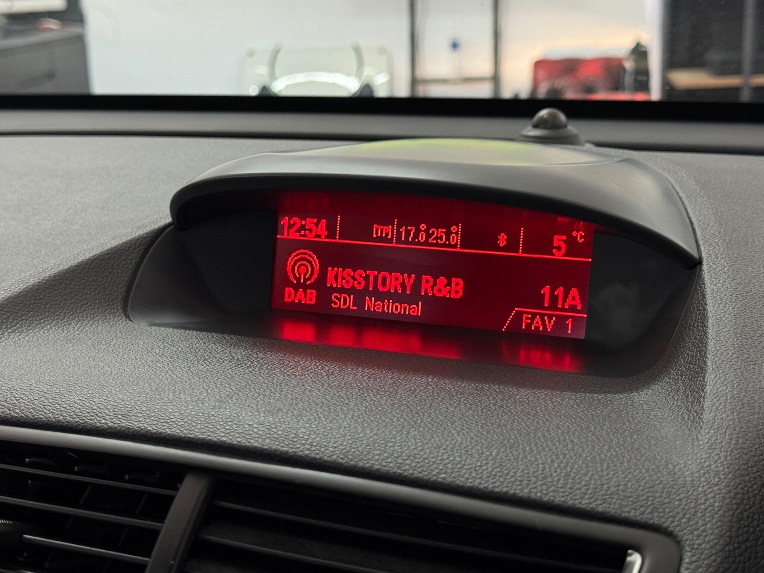 Used Vauxhall Mokka 2015 for sale - 77015305: Photo 72