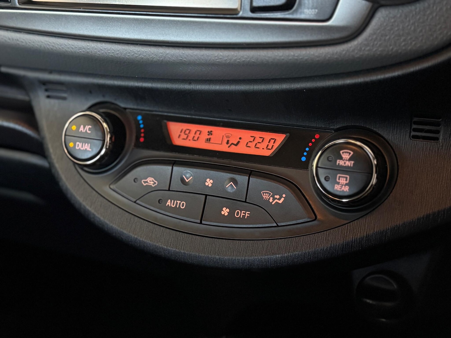 Used Toyota Yaris 2014 for sale - 77073974: Photo 10