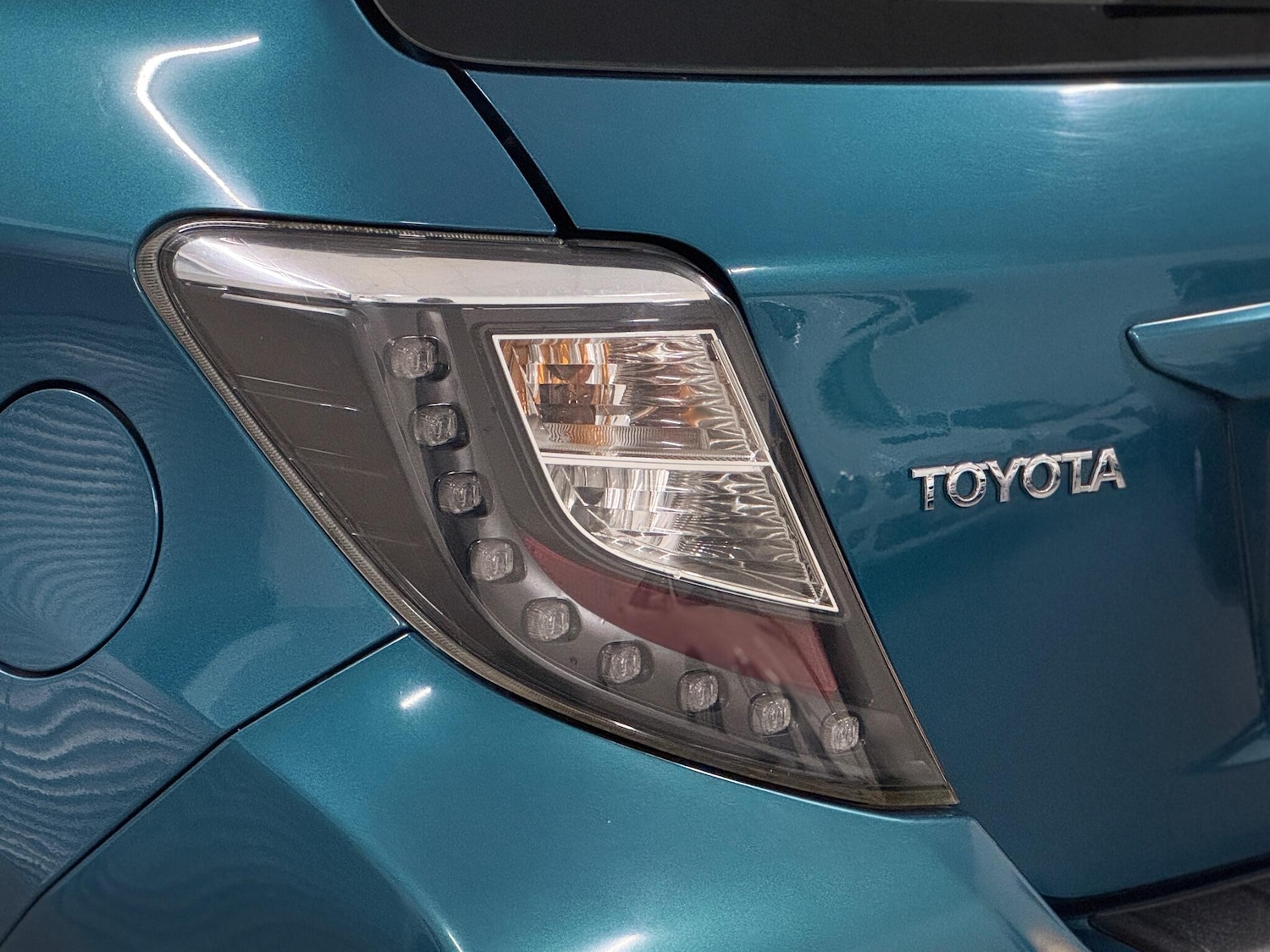 Used Toyota Yaris 2014 for sale - 77073974: Photo 35