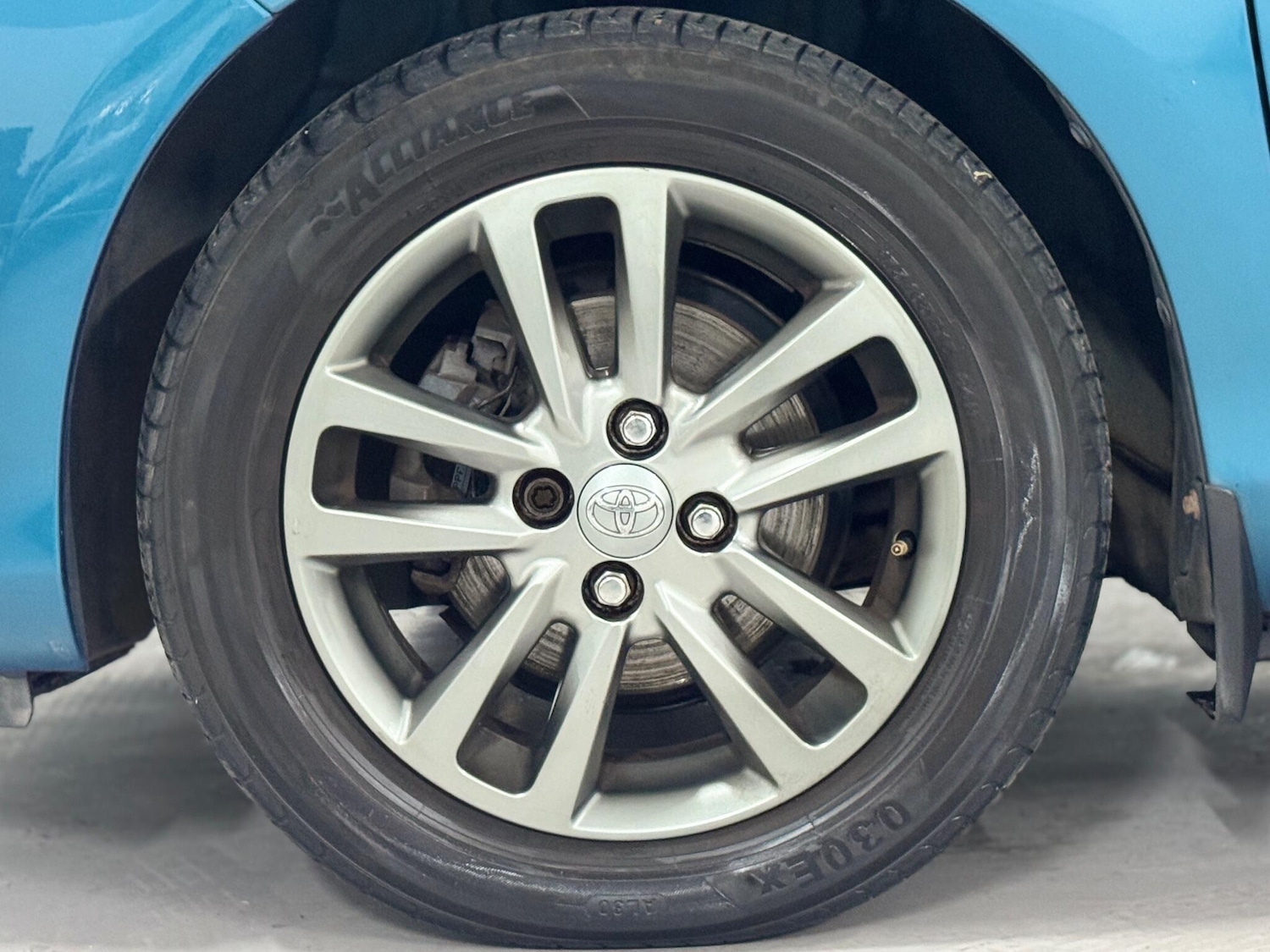 Used Toyota Yaris 2014 for sale - 77073974: Photo 37