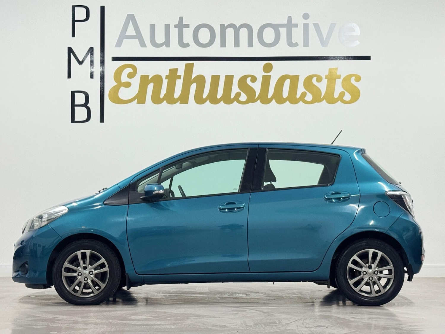 Used Toyota Yaris 2014 for sale - 77073974: Photo 5