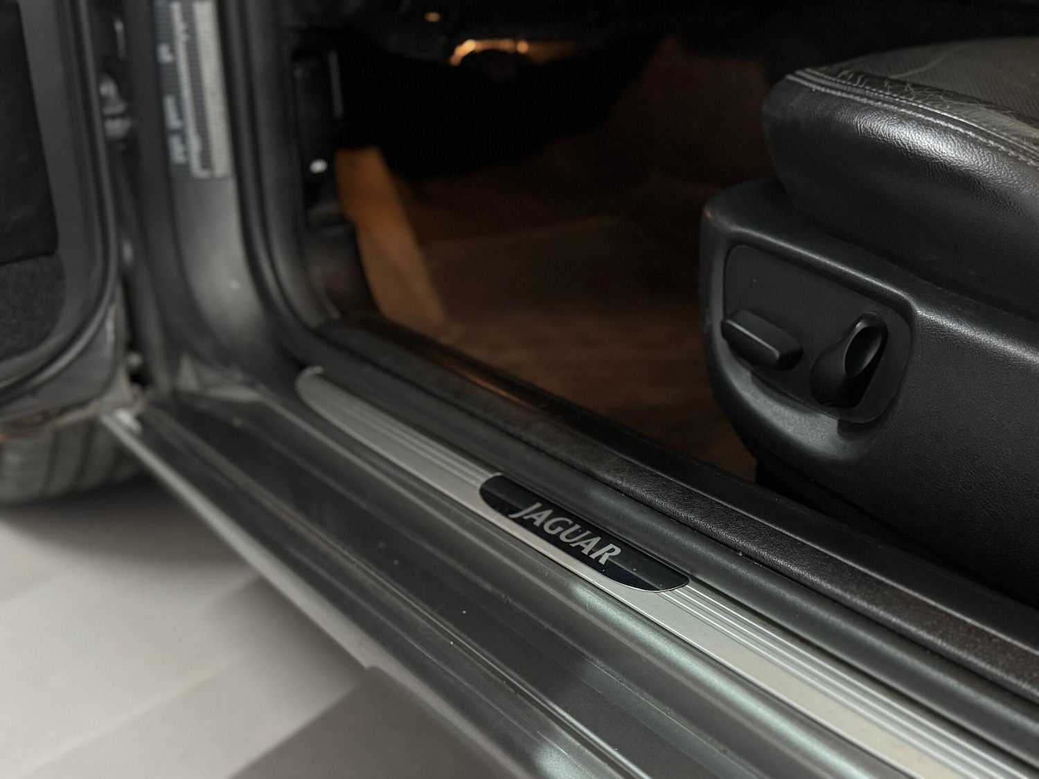 Used Jaguar X-Type 2007 for sale - 76398227: Photo 68