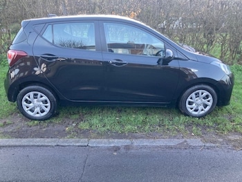 Used Hyundai i10 2017 for sale - 76835065: Photo