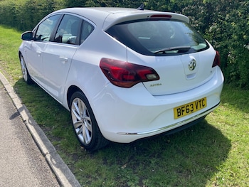 Used Vauxhall Astra 2013 for sale - 78701101: Photo