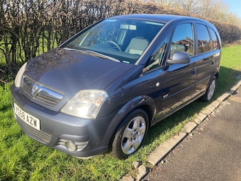 2008 (58) - 1.6i 16V Design 5dr