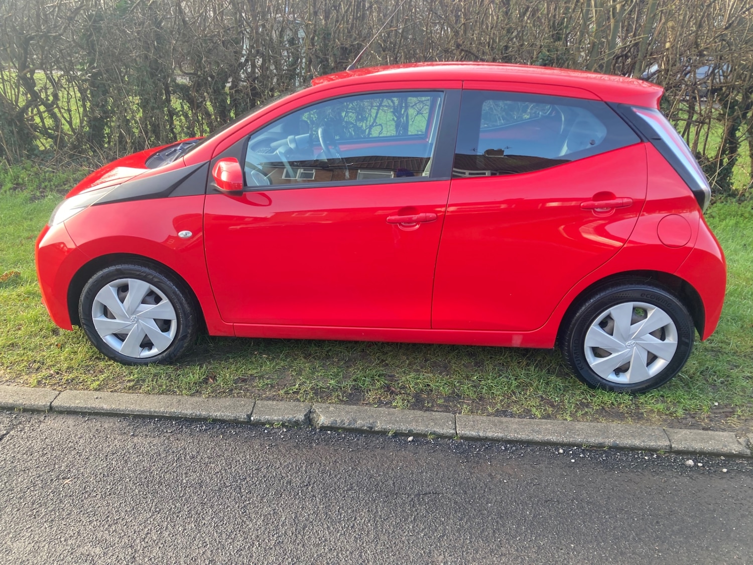 Used Toyota AYGO 2016 for sale - 77350397: Photo 2