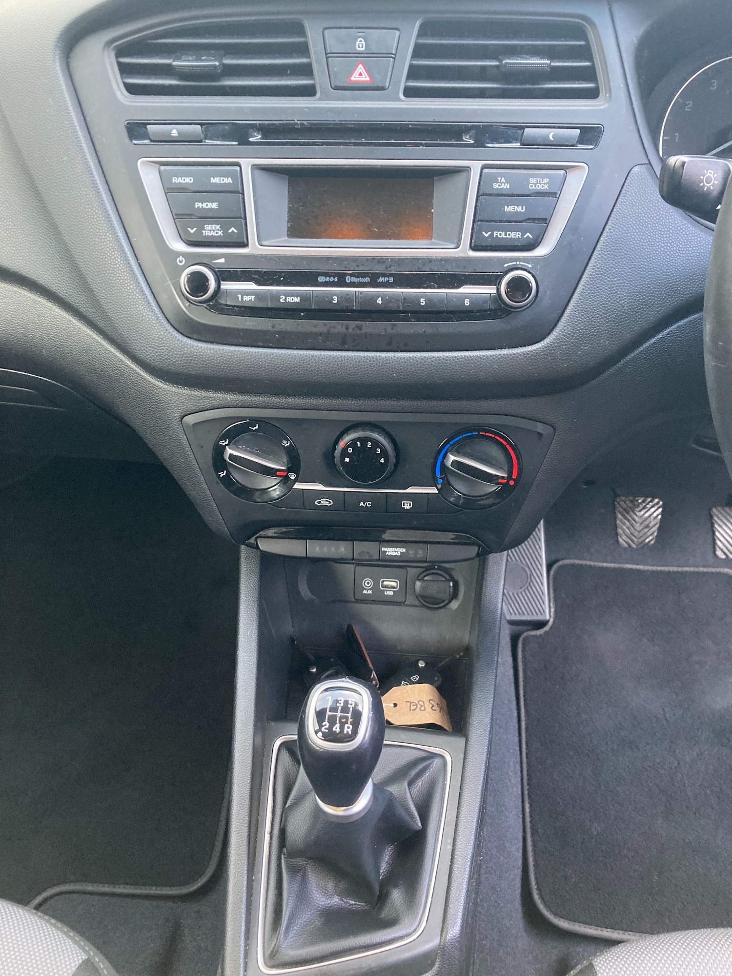 Used Hyundai i20 2018 for sale - 77271438: Photo 15