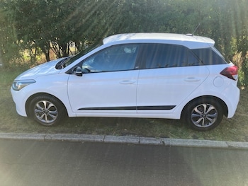 Used Hyundai i20 2018 for sale - 76362880: Photo