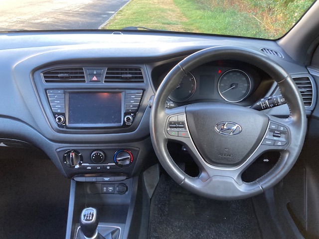 Used Hyundai i20 2018 for sale - 76362880: Photo 9