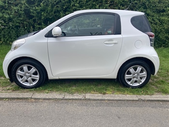 Used Toyota IQ 2010 for sale - 78722193: Photo