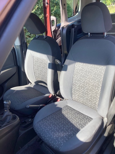Used Fiat Doblo 2012 for sale - 76363109: Photo 12