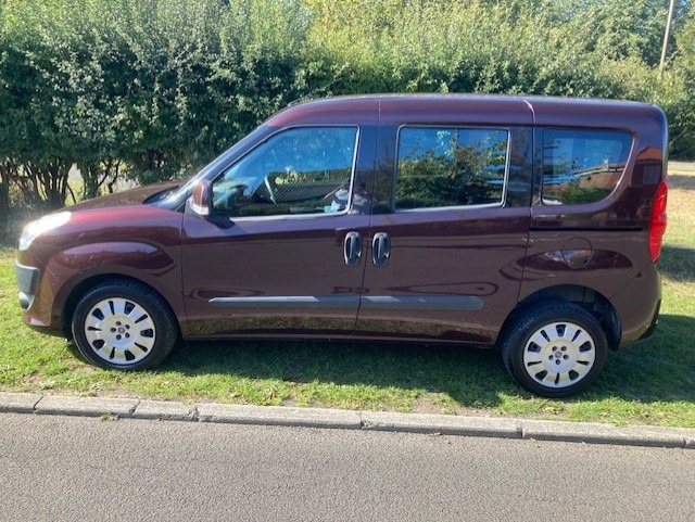 Used Fiat Doblo 2012 for sale - 76363109: Photo 2