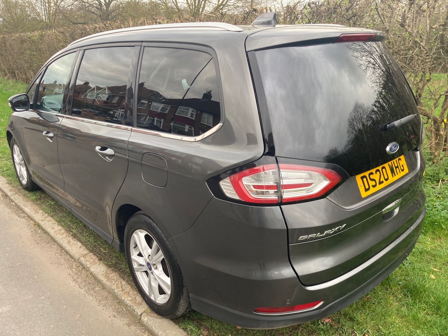 Used Ford Galaxy 2020 for sale - 77872390: Photo 3