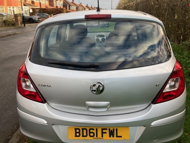 Used Vauxhall Corsa 2011 for sale - 76969058: Photo 3