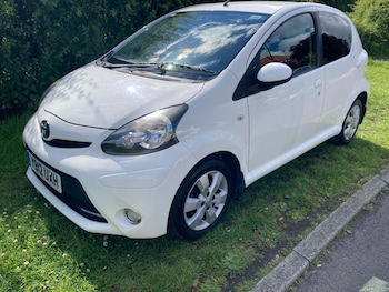 Used Toyota AYGO 2012 for sale - 78885652: Photo