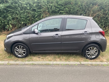 Used Toyota Yaris 2014 for sale - 79380465: Photo