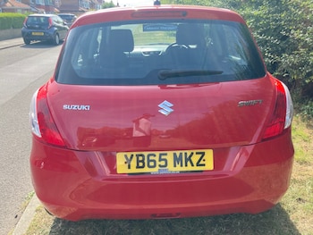 Used Suzuki Swift 2015 for sale - 79524934: Photo