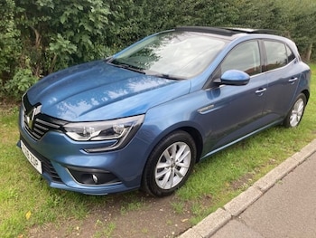 Used Renault Megane 2018 for sale - 76364015: Photo