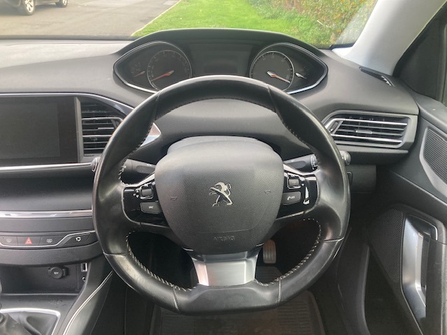 Used Peugeot 308 2015 for sale - 76366657: Photo 11