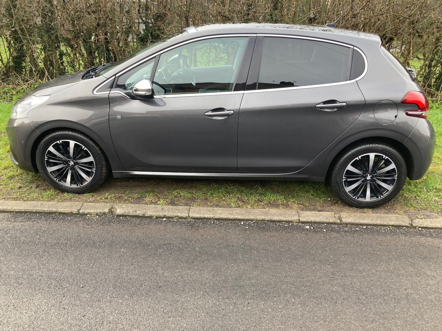 Used Peugeot 208 2019 for sale - 77336685: Photo 3
