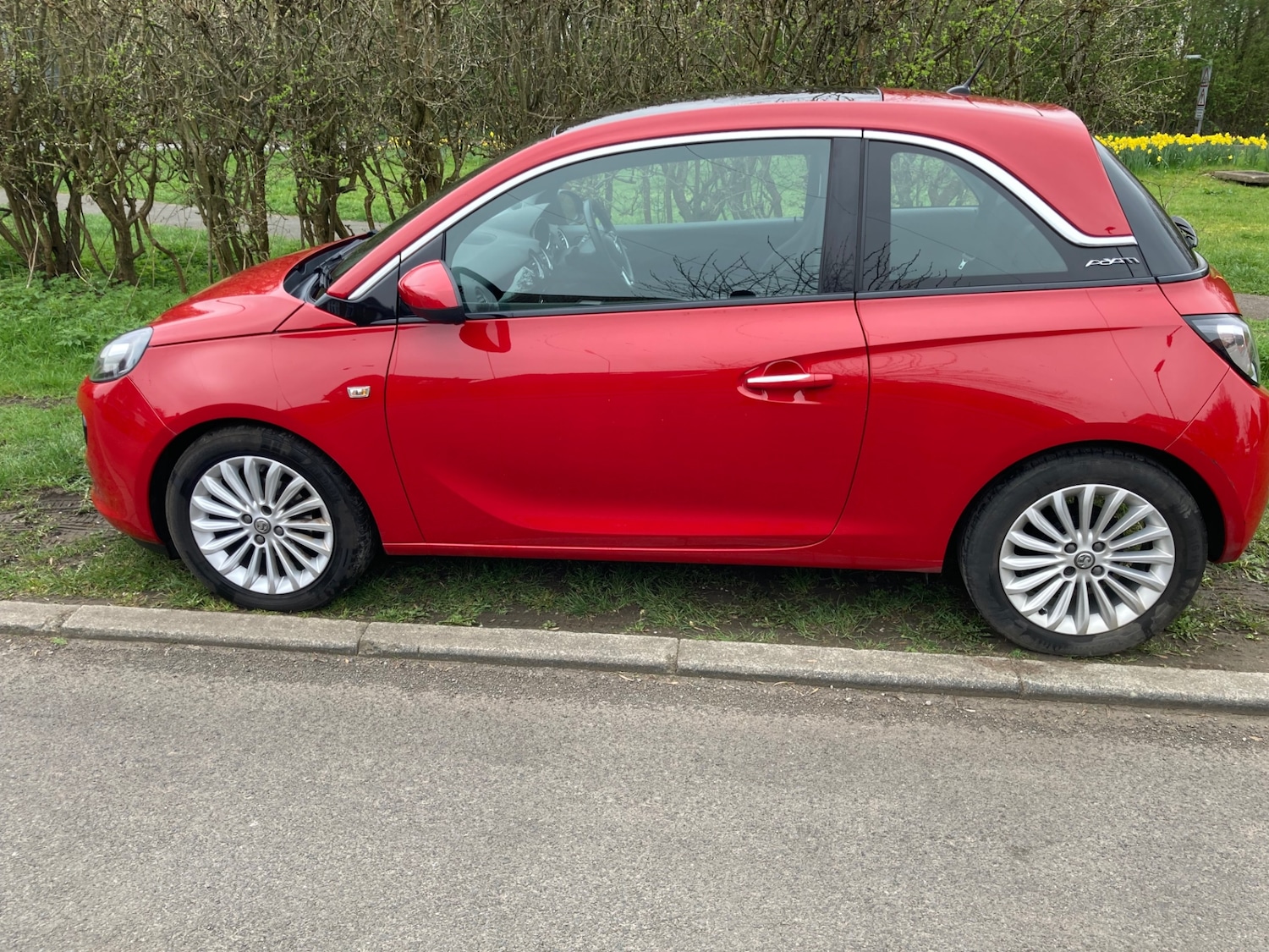 Used Vauxhall ADAM 2015 for sale - 77997792: Photo 2