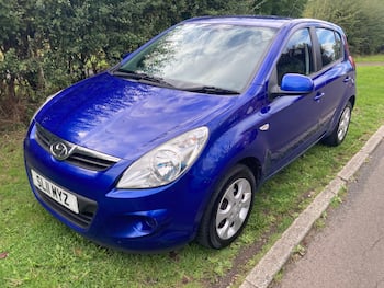 Used Hyundai i20 2011 for sale - 79868523: Photo