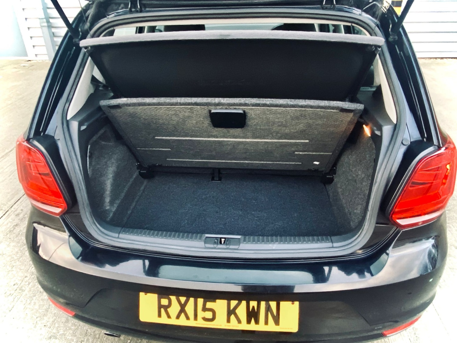 Used Volkswagen Polo 2015 for sale - 76886072: Photo 6