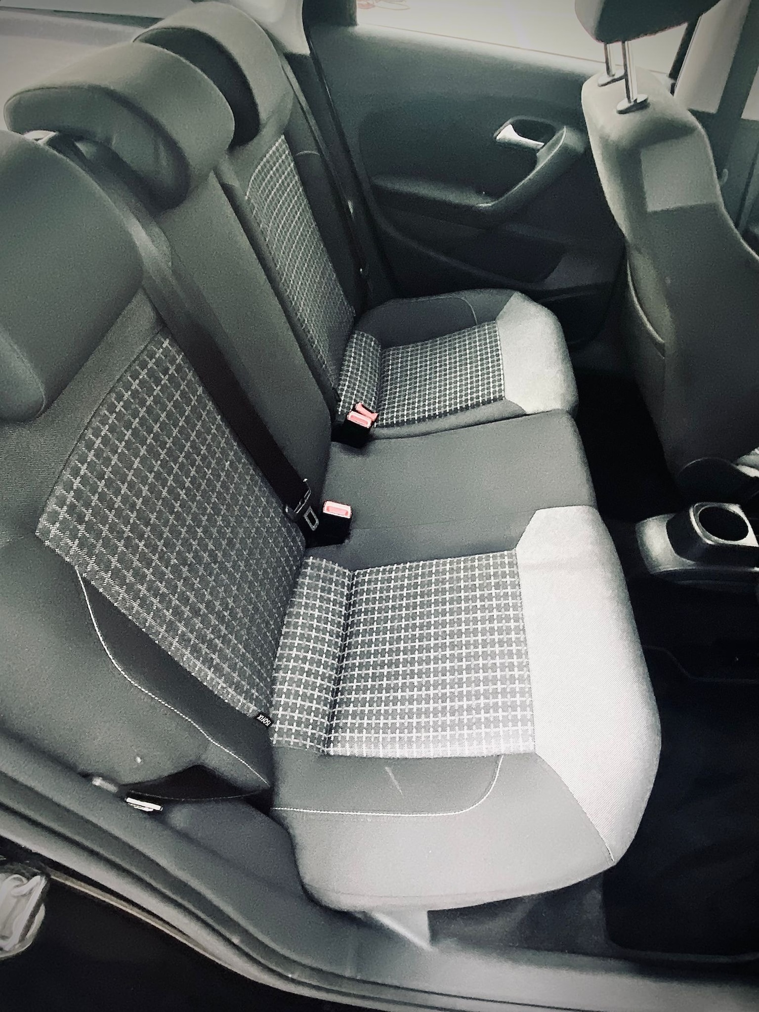 Used Volkswagen Polo 2015 for sale - 76886072: Photo 7