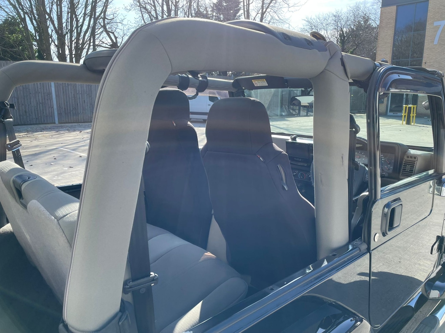 Used Jeep Wrangler 2004 for sale - 77996941: Photo 23