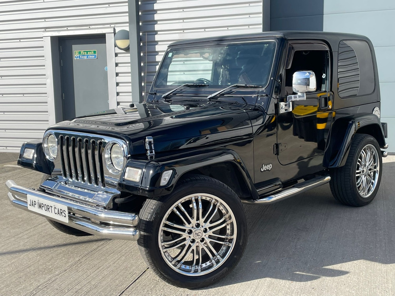 Used Jeep Wrangler 2004 for sale - 77996941: Photo 5