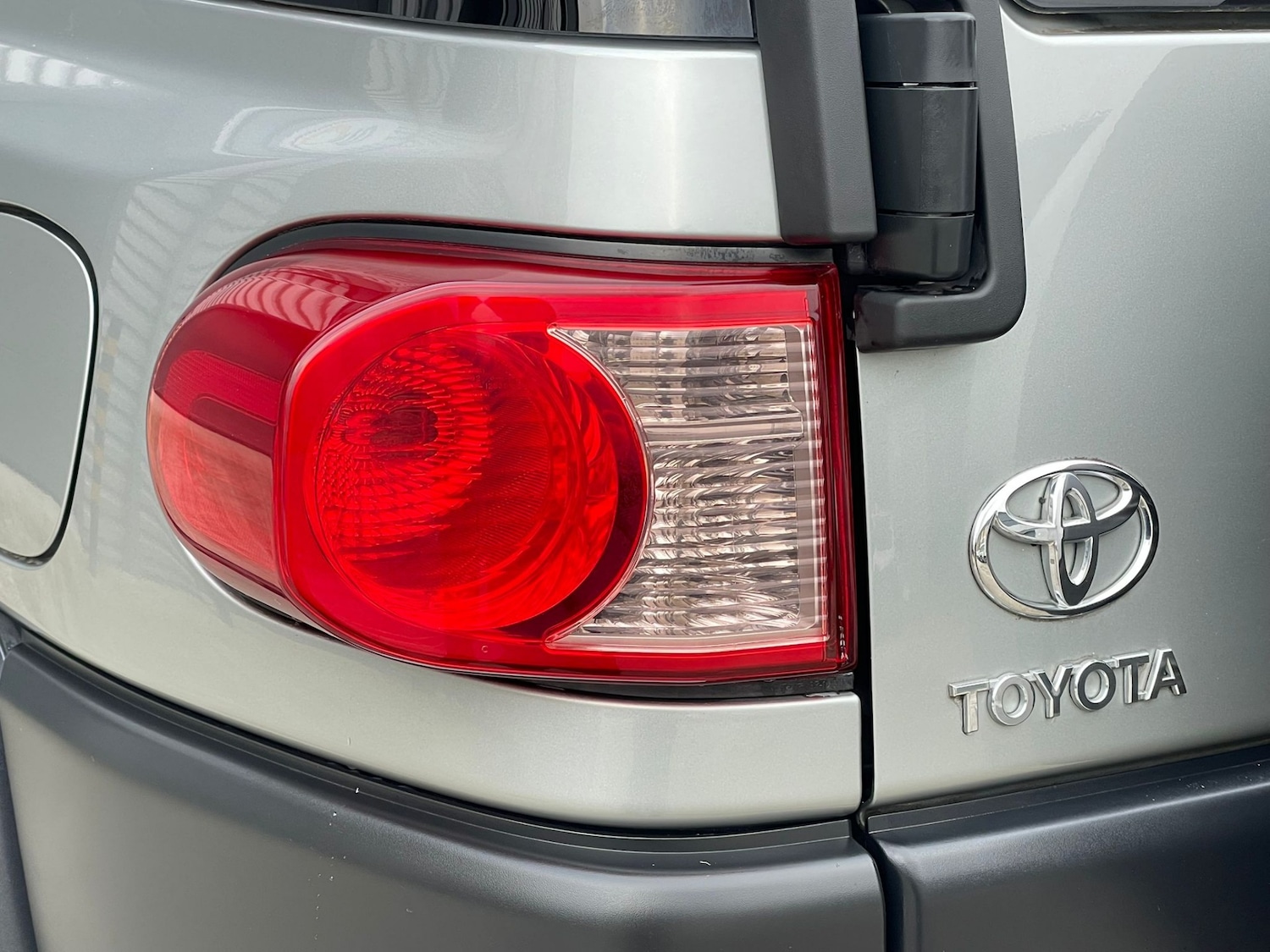 Used Toyota FJ Cruiser 2011 for sale - 76625757: Photo 6