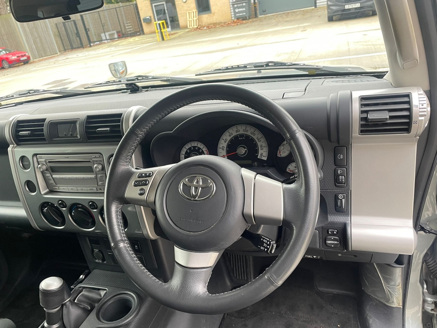 Used Toyota FJ Cruiser 2011 for sale - 76625757: Photo 8