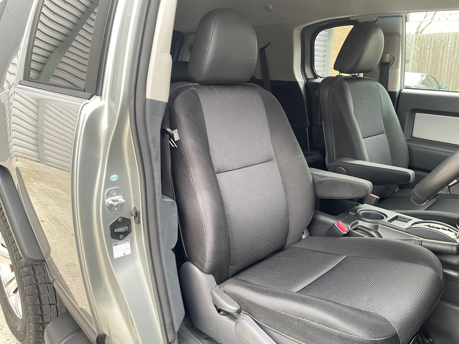 Used Toyota FJ Cruiser 2011 for sale - 76625757: Photo 9