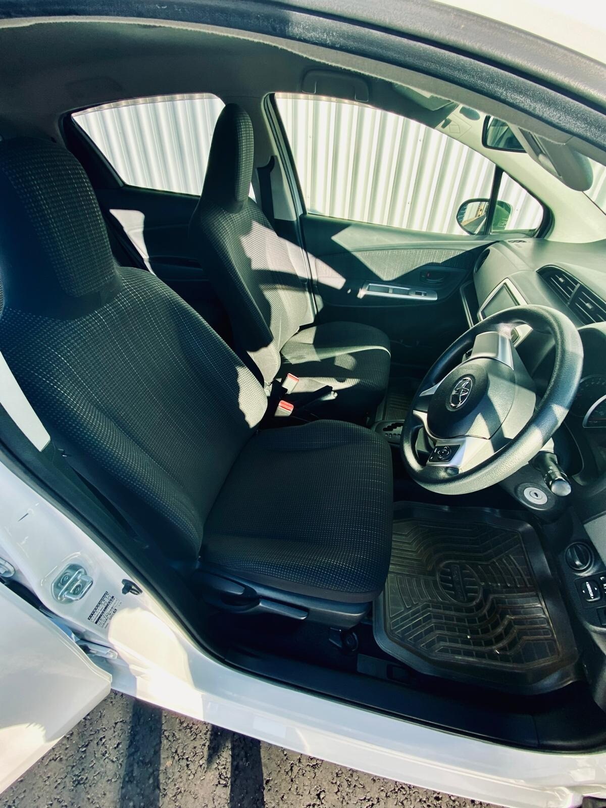 Used Toyota Yaris for sale - 76955330: Photo 36