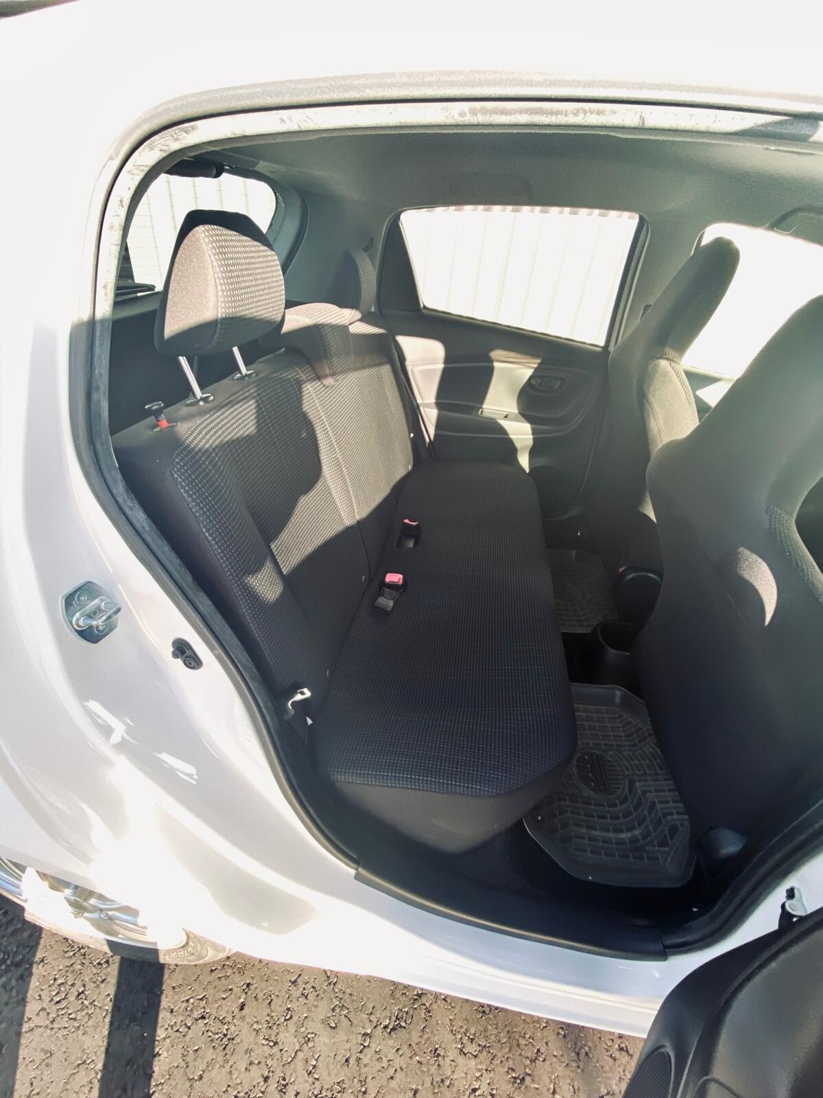 Used Toyota Yaris for sale - 76955330: Photo 39