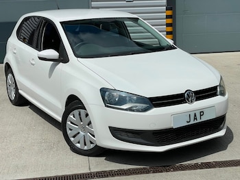Used Volkswagen Polo 2014 for sale - 79364923: Photo