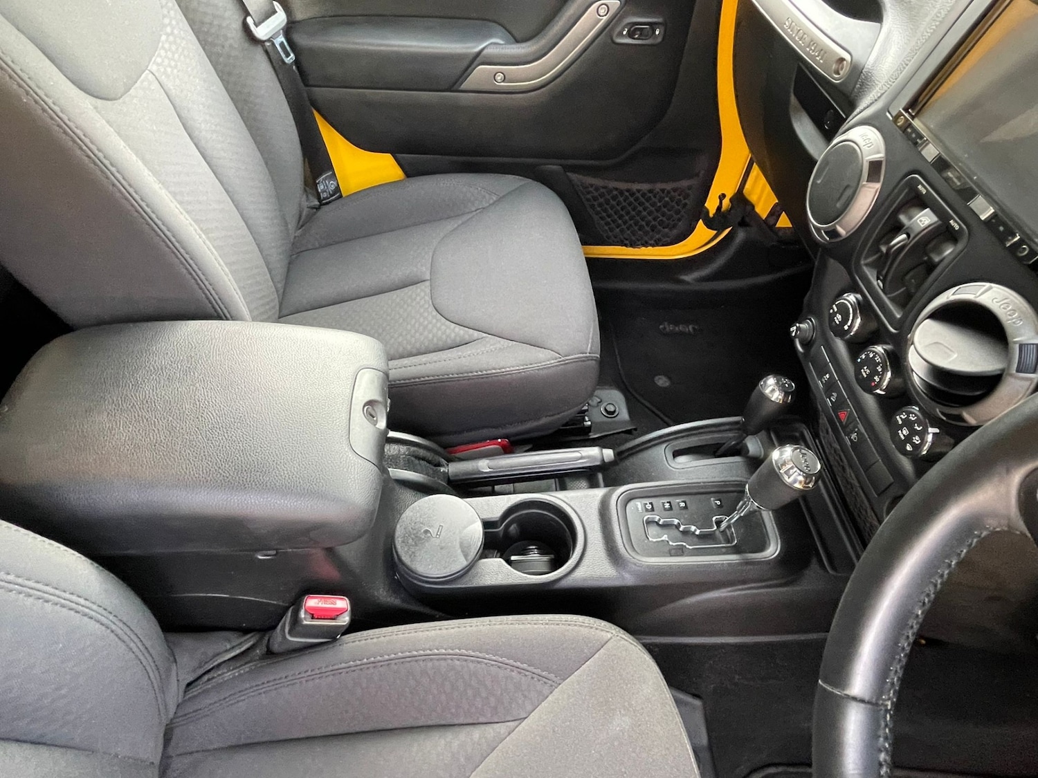 Used Jeep Wrangler 2015 for sale - 76626600: Photo 10