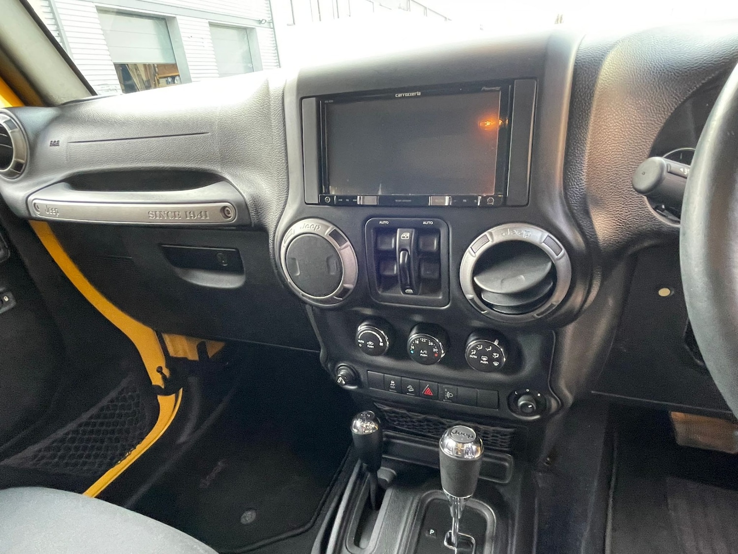Used Jeep Wrangler 2015 for sale - 76626600: Photo 9