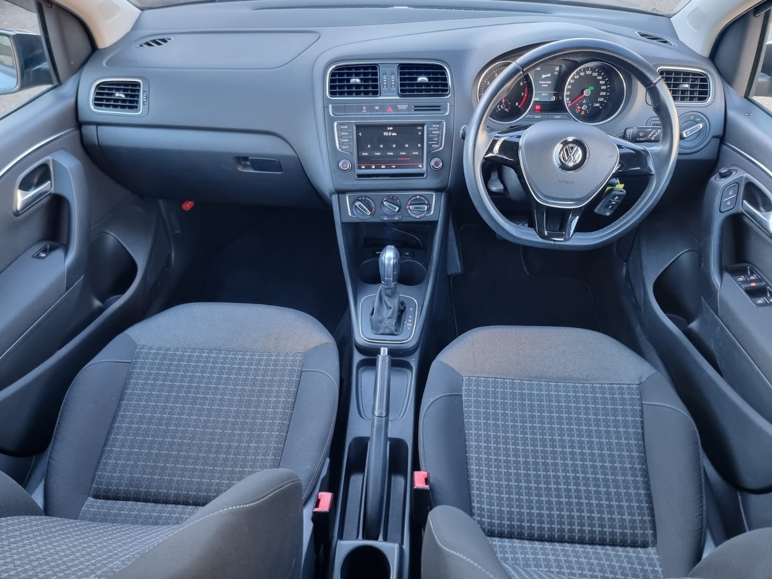 Used Volkswagen Polo 2014 for sale - 76758949: Photo 24