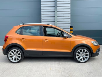 Used Volkswagen Polo 2014 for sale - 79367246: Photo